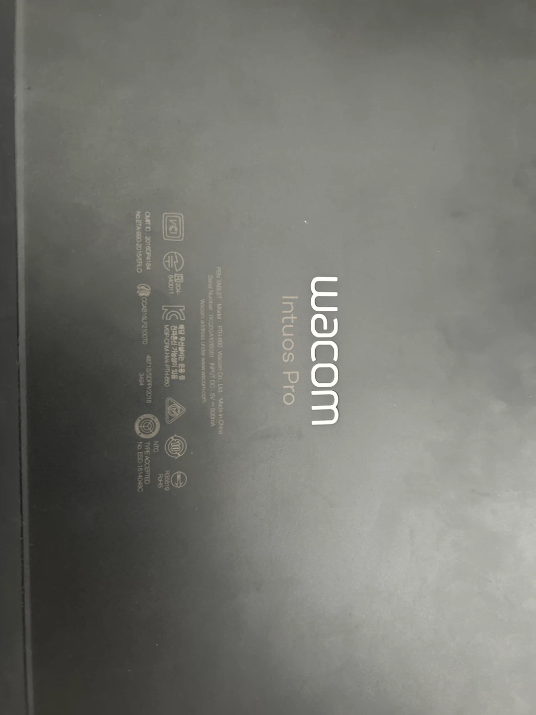 Wacom Intuos Pro Digital Drawing Tablet - photo 2