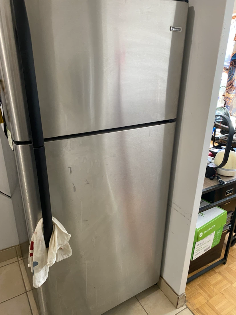 Fridge and stove, 200 obo