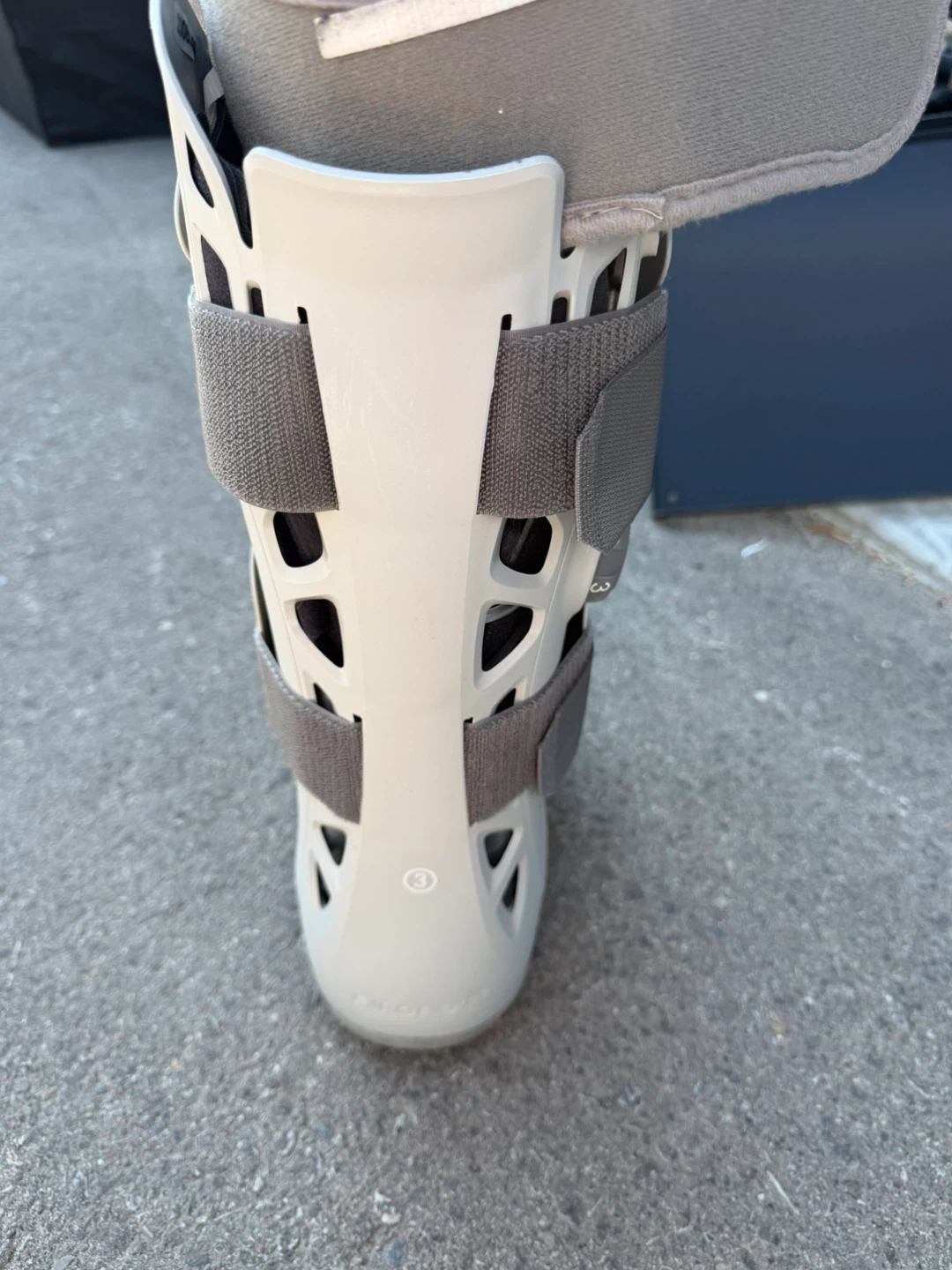 Aircast Walking Boot, Medium - photo 2