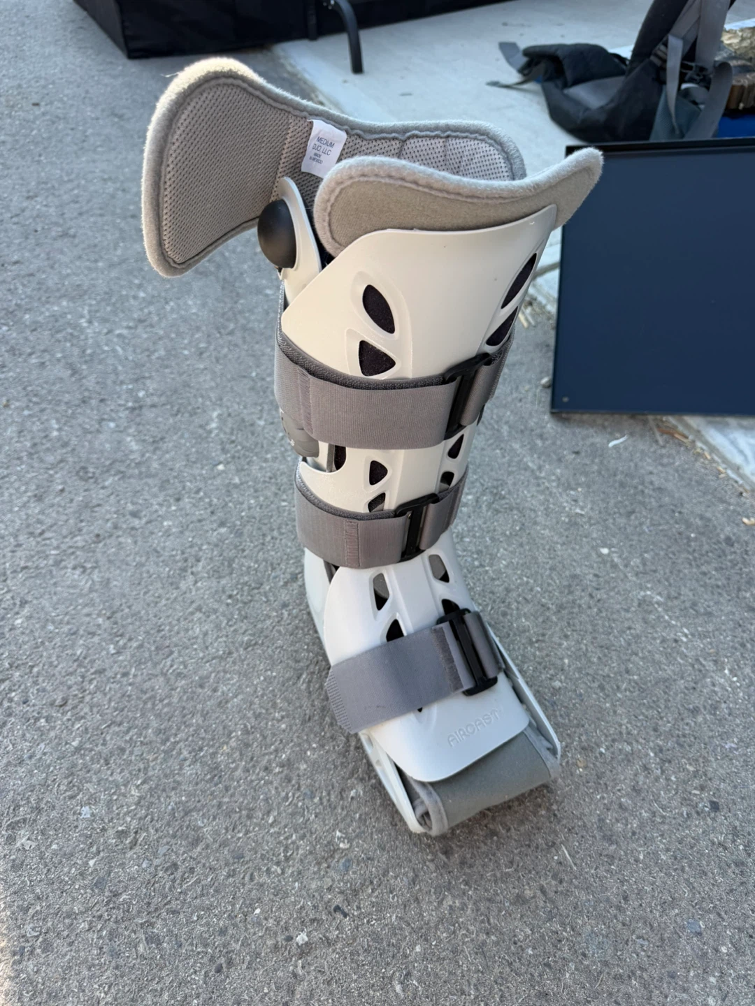 Aircast Walking Boot, Medium - photo 3