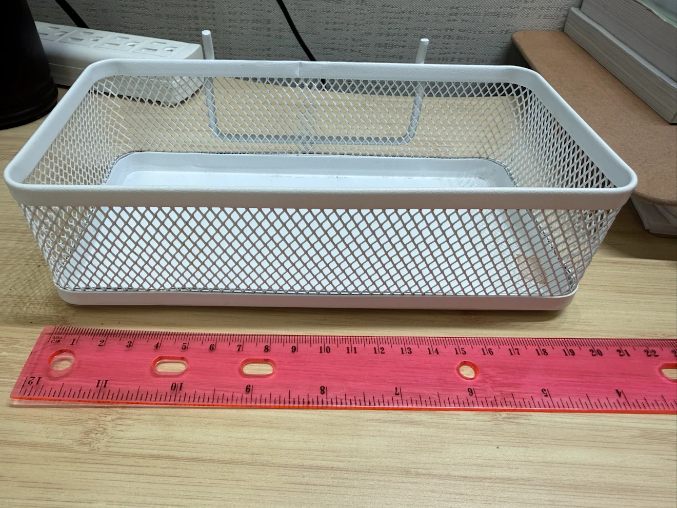 White Metal Mesh Hanging Storage Basket - photo 2