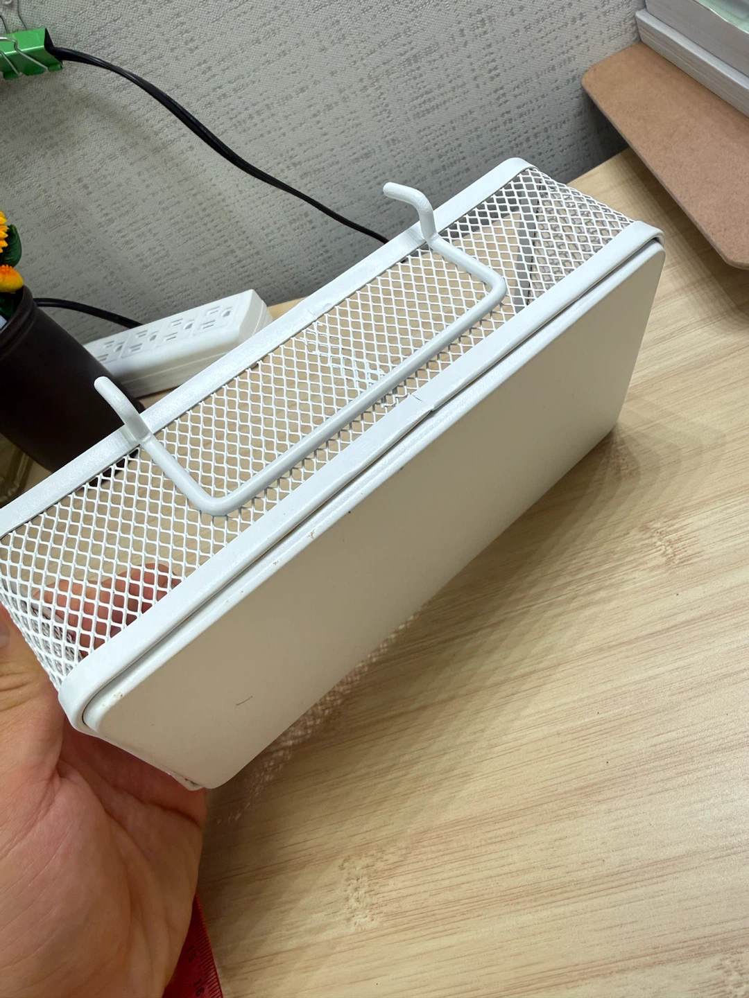 White Metal Mesh Hanging Storage Basket - photo 3