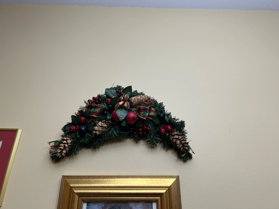Christmas Garland Swag with Pinecones and Berries