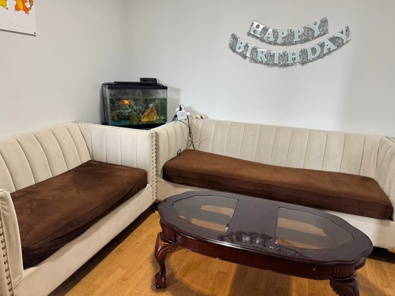 Cream velvet sofa - photo 3