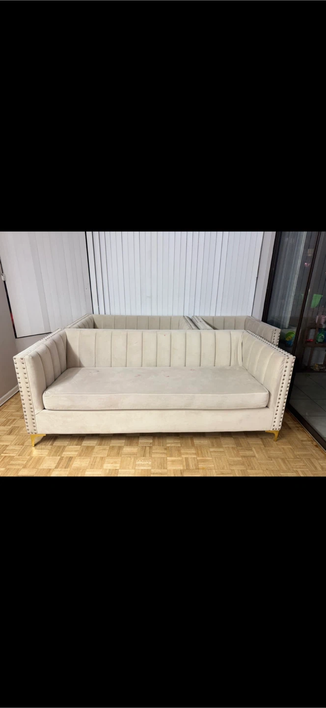 Cream velvet sofa - photo 4
