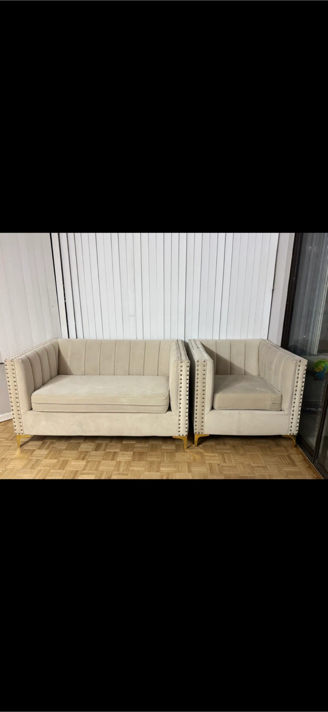 Cream velvet sofa - photo 5