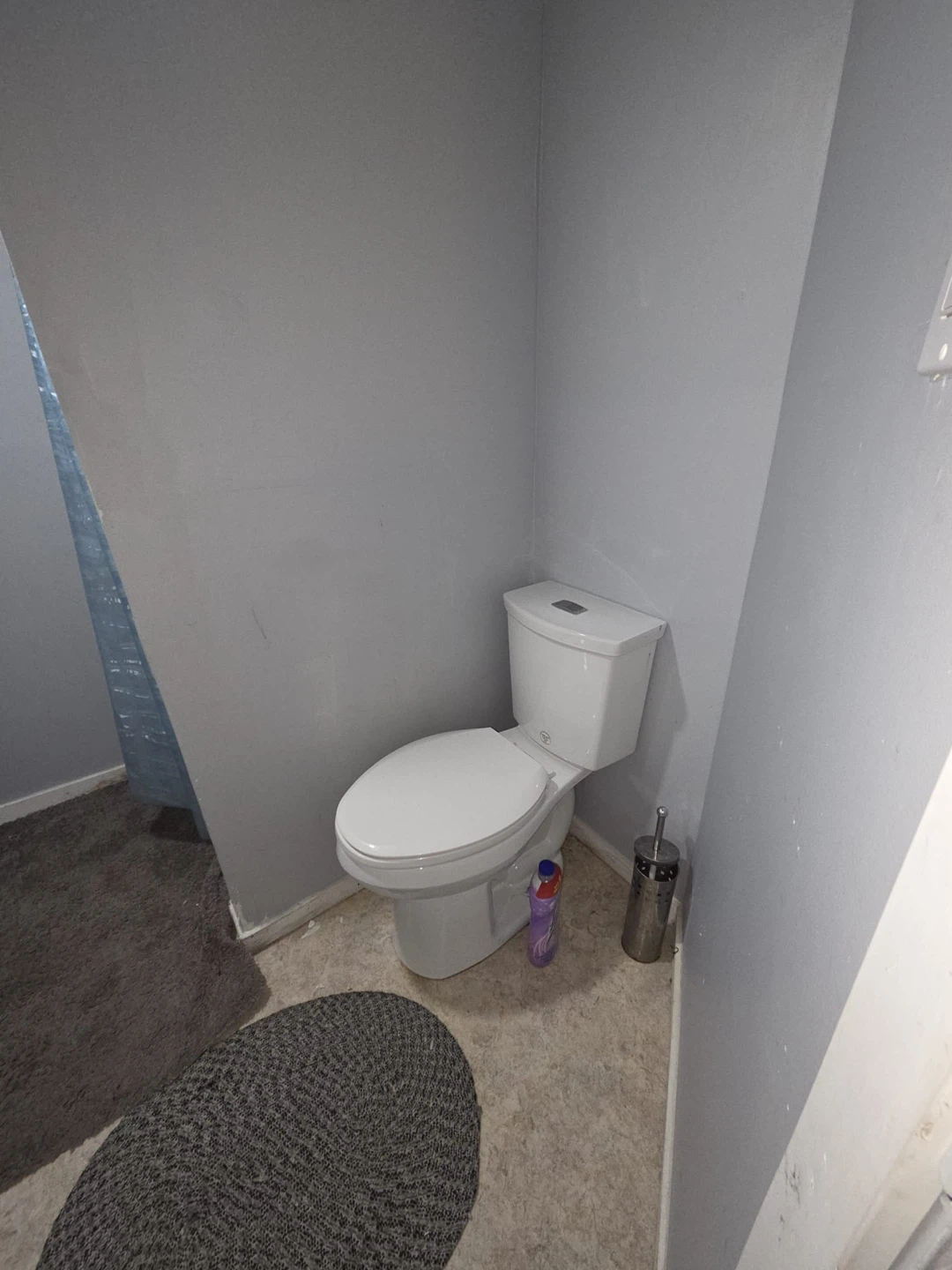 2 bedroom basement rent asap - photo 3