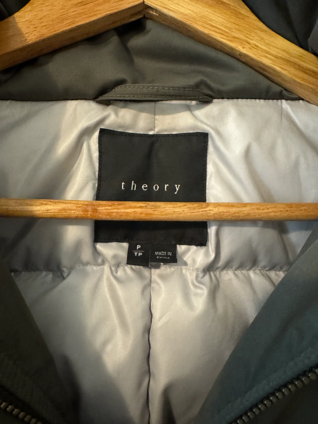 Theory Puffer Jacket - photo 2