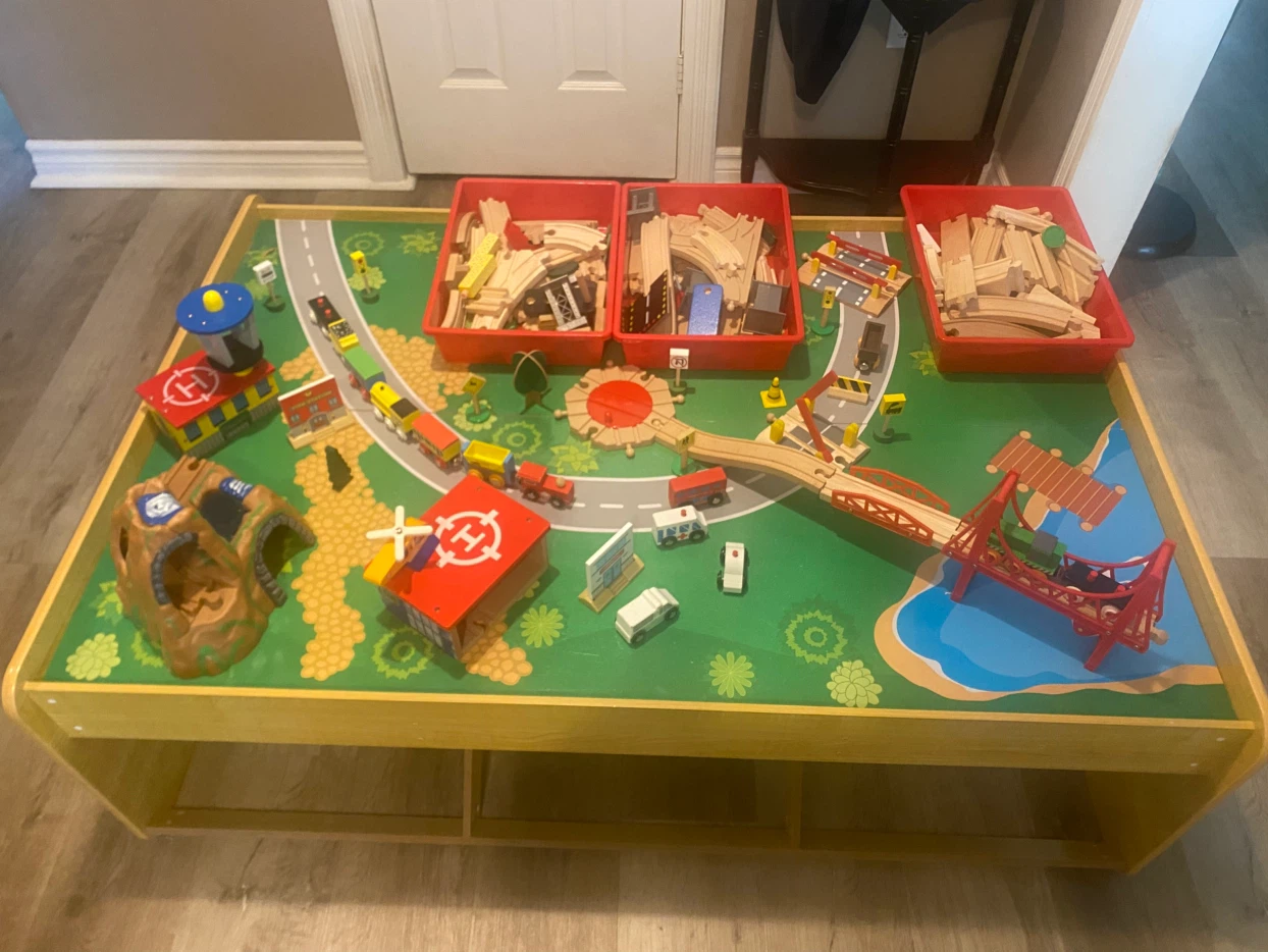 Kidkraft train table & train set - photo 4