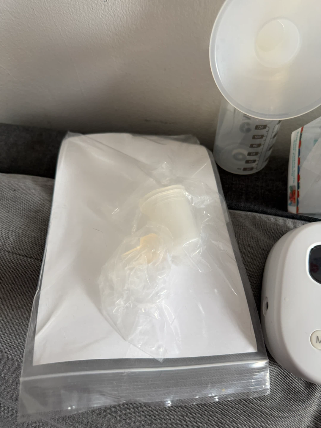 Ameda Mya Joy Breast Pump and Raz-Feeder - photo 3