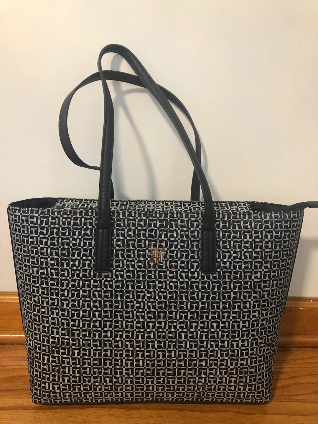 Tommy Hilfiger Tote Bag