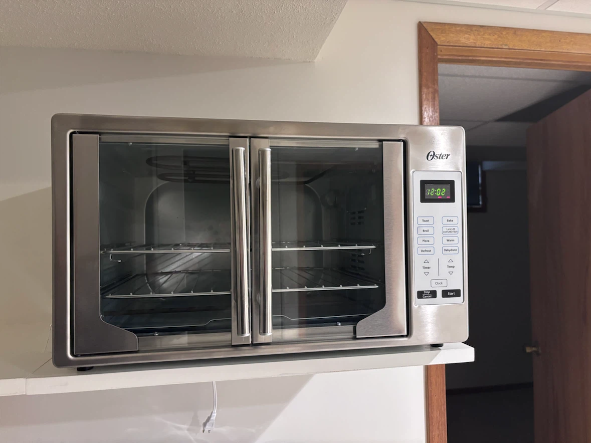 Oster French Door Countertop Oven TSSTTVFDDG