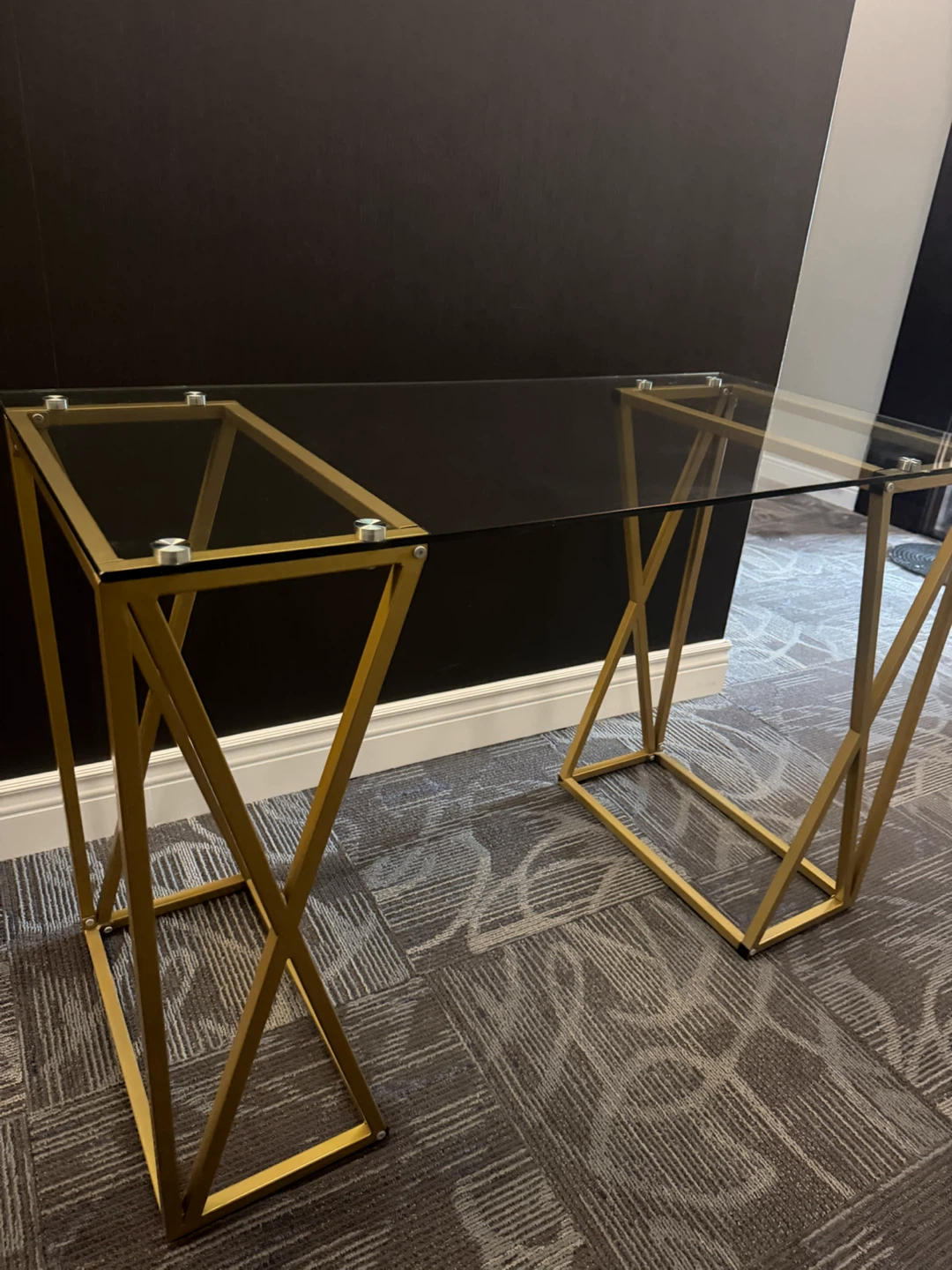 Clear Table - photo 3