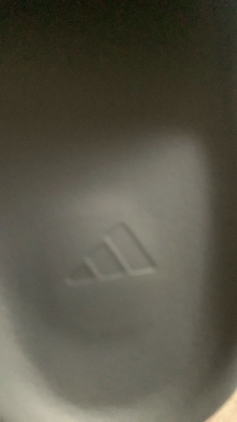 Yeezy slides - photo 2