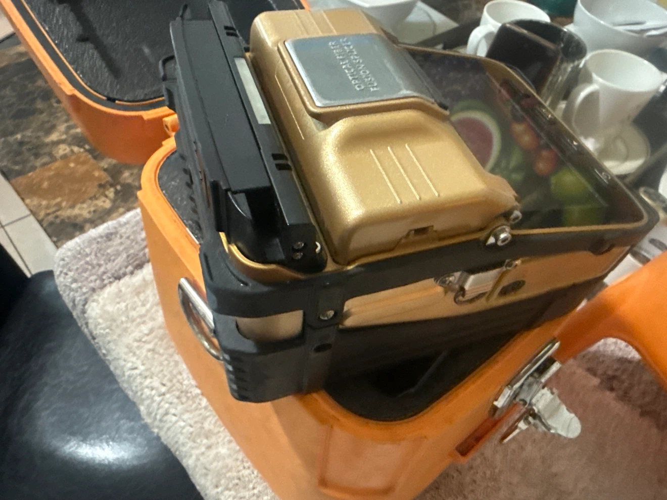 Optical Fiber Fusion Splicer with Carrying Case - photo 2