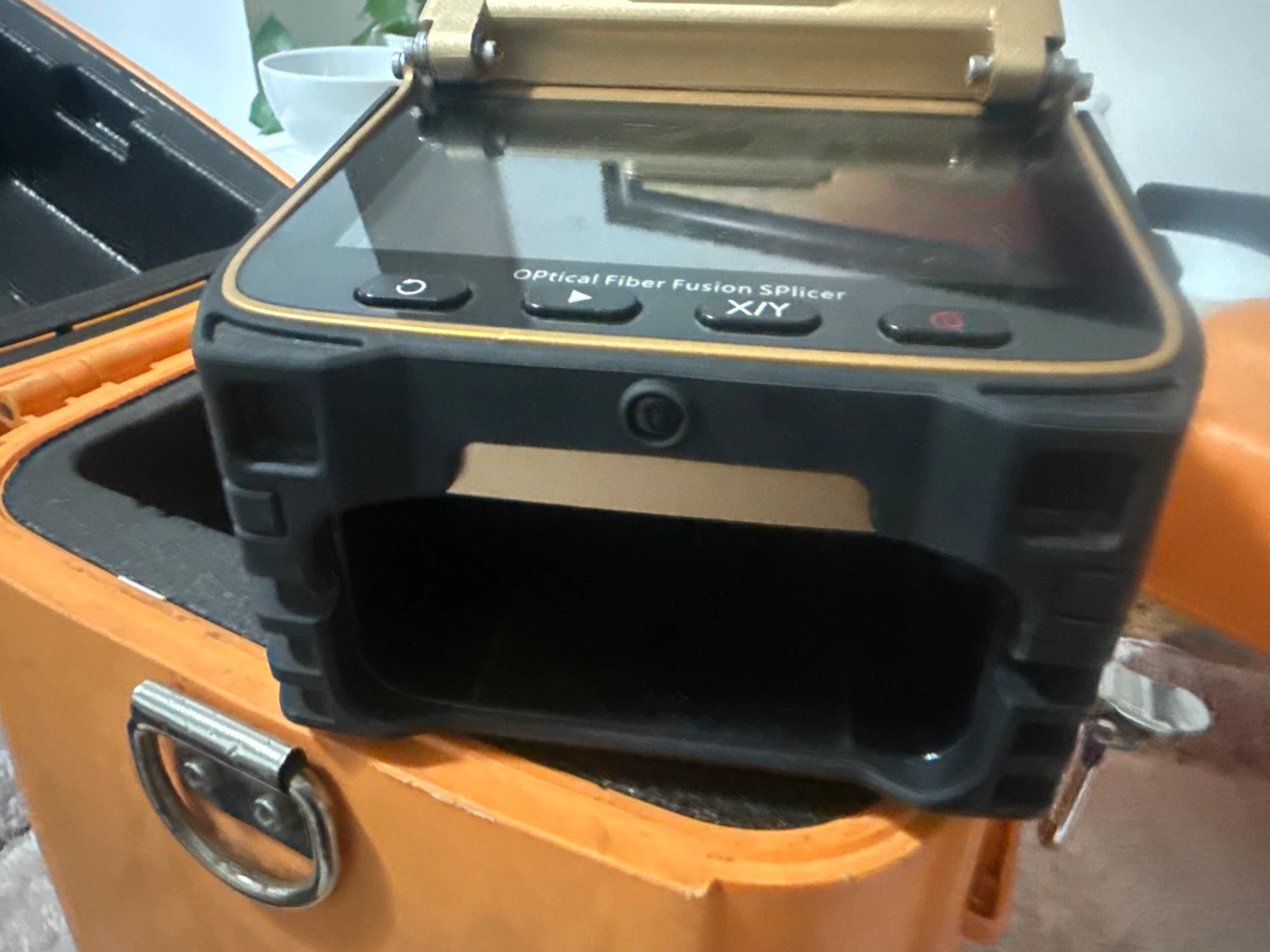 Optical Fiber Fusion Splicer with Carrying Case - photo 3