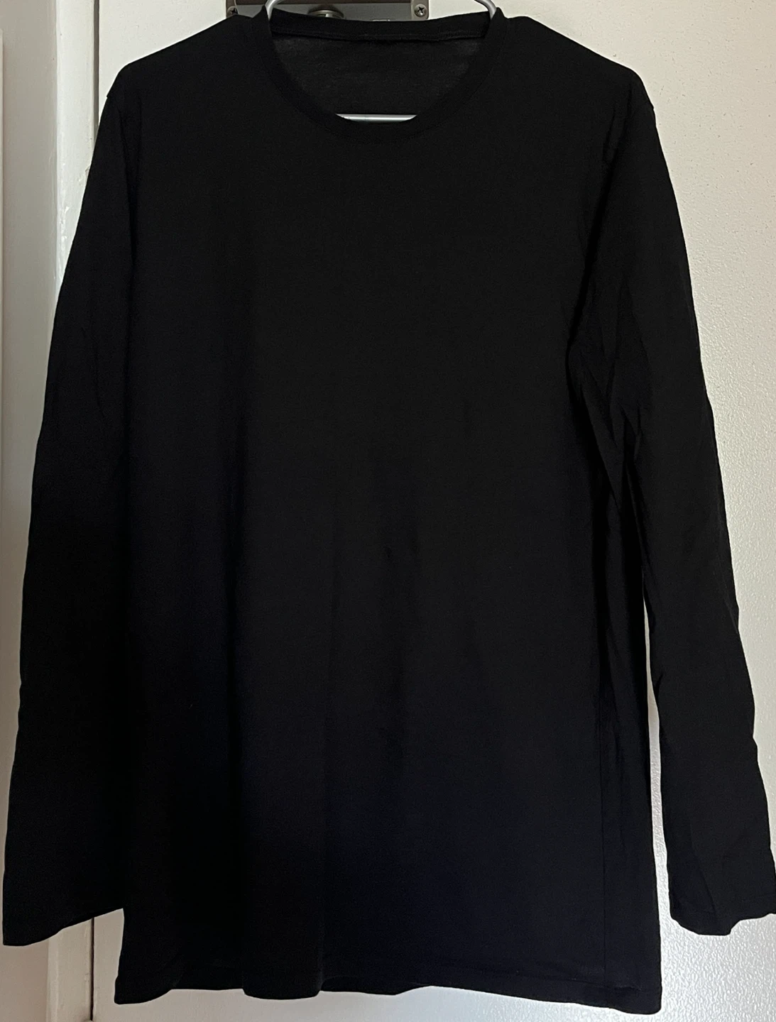 Decathlon Black Long Sleeve Workout T-Shirt Size- Large - photo 2