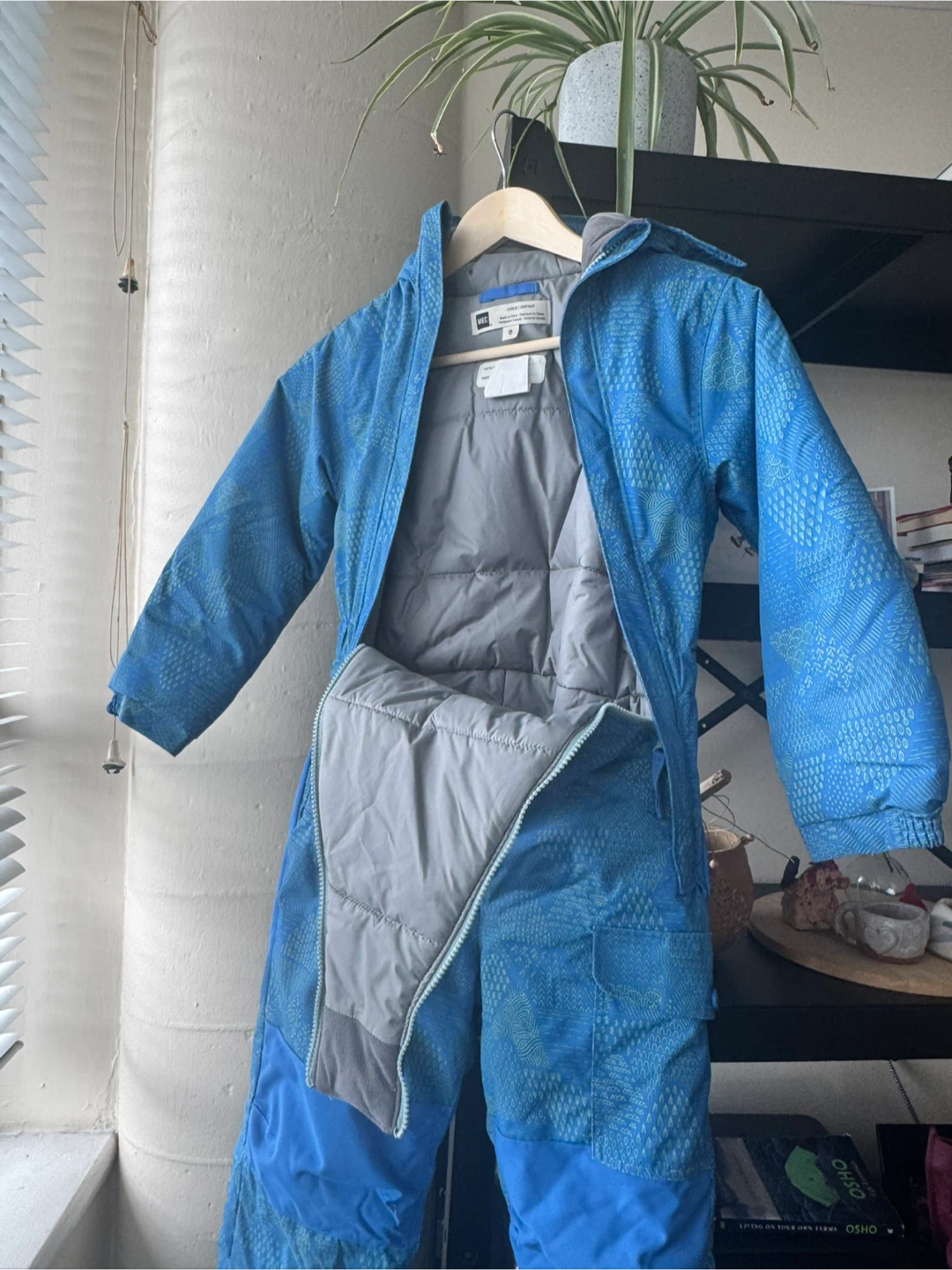 MEC Kids Snowsuit - Size 6 - photo 3