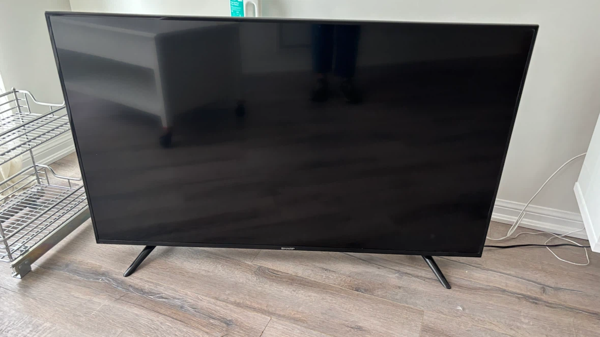 55” Sharp Flatscreen TV - photo 2