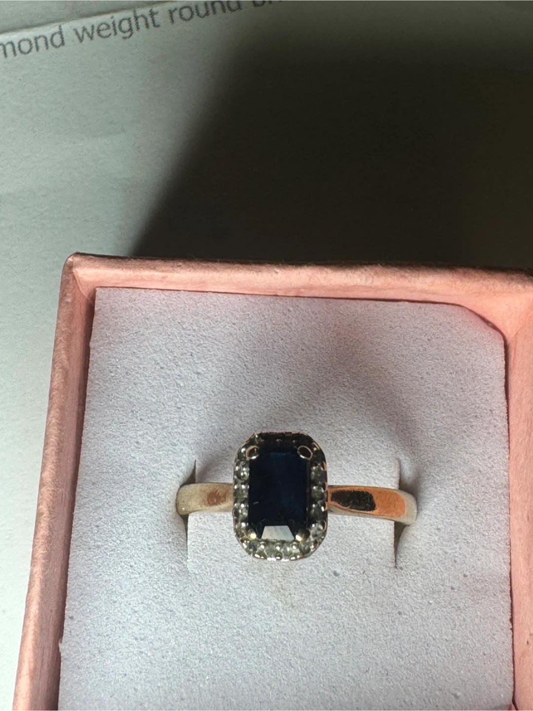 Michael Hill 10 Karat Yellow Gold Halo Ring 3 grams, Size 5.5