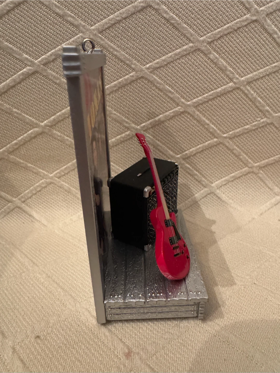 Hallmark Keepsake Jonas Brothers Rock the House Ornament - photo 5