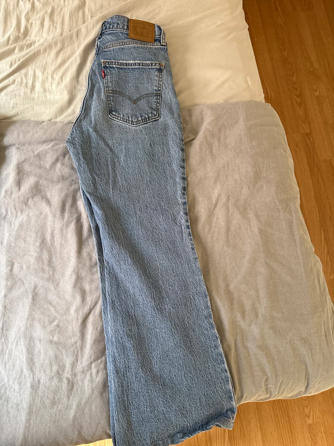 Levi's 725 High Flare Jeans Size 28 - photo 3
