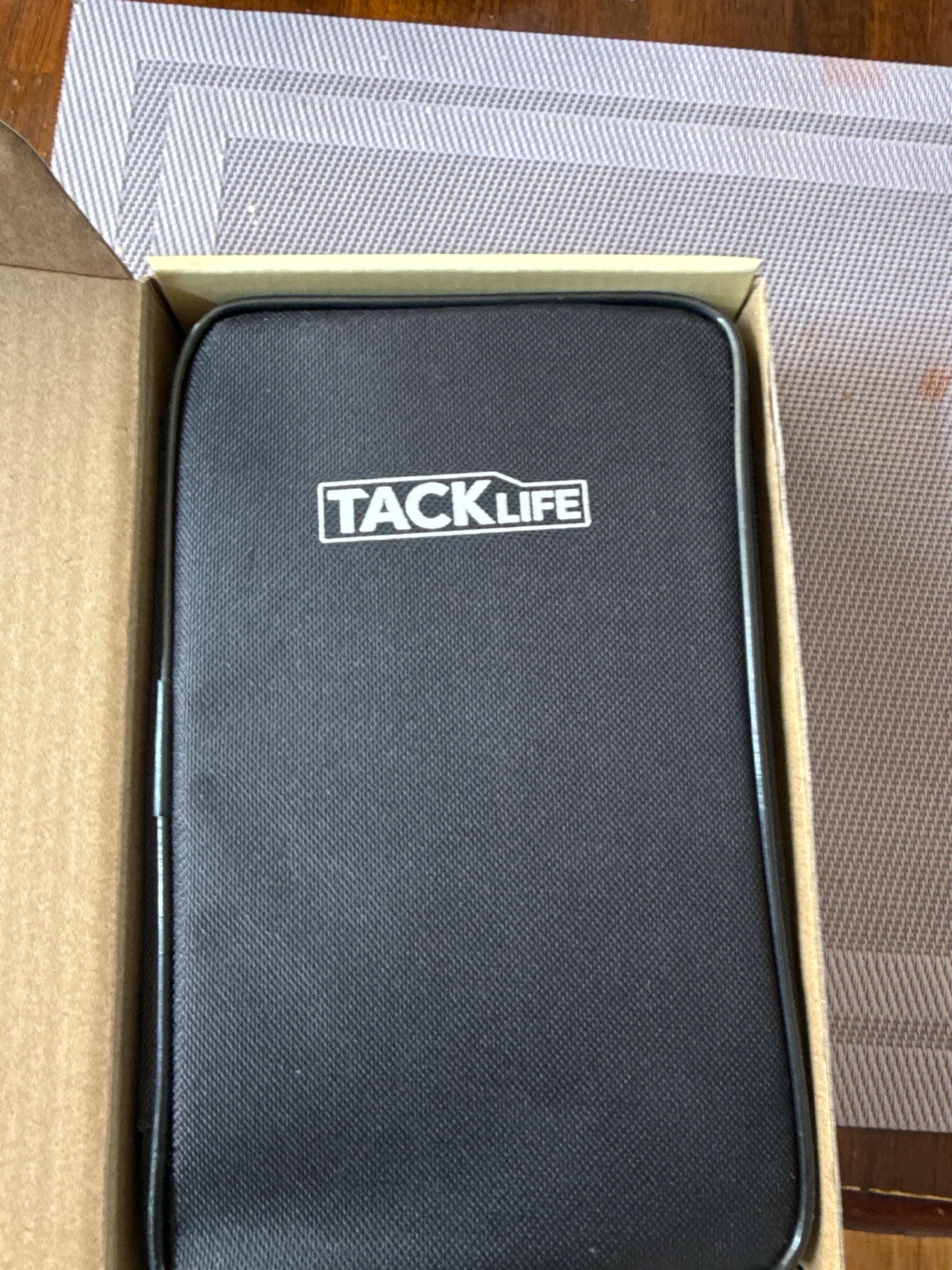 Tacklife CT03 Multi-Function Wire Tracker - photo 2