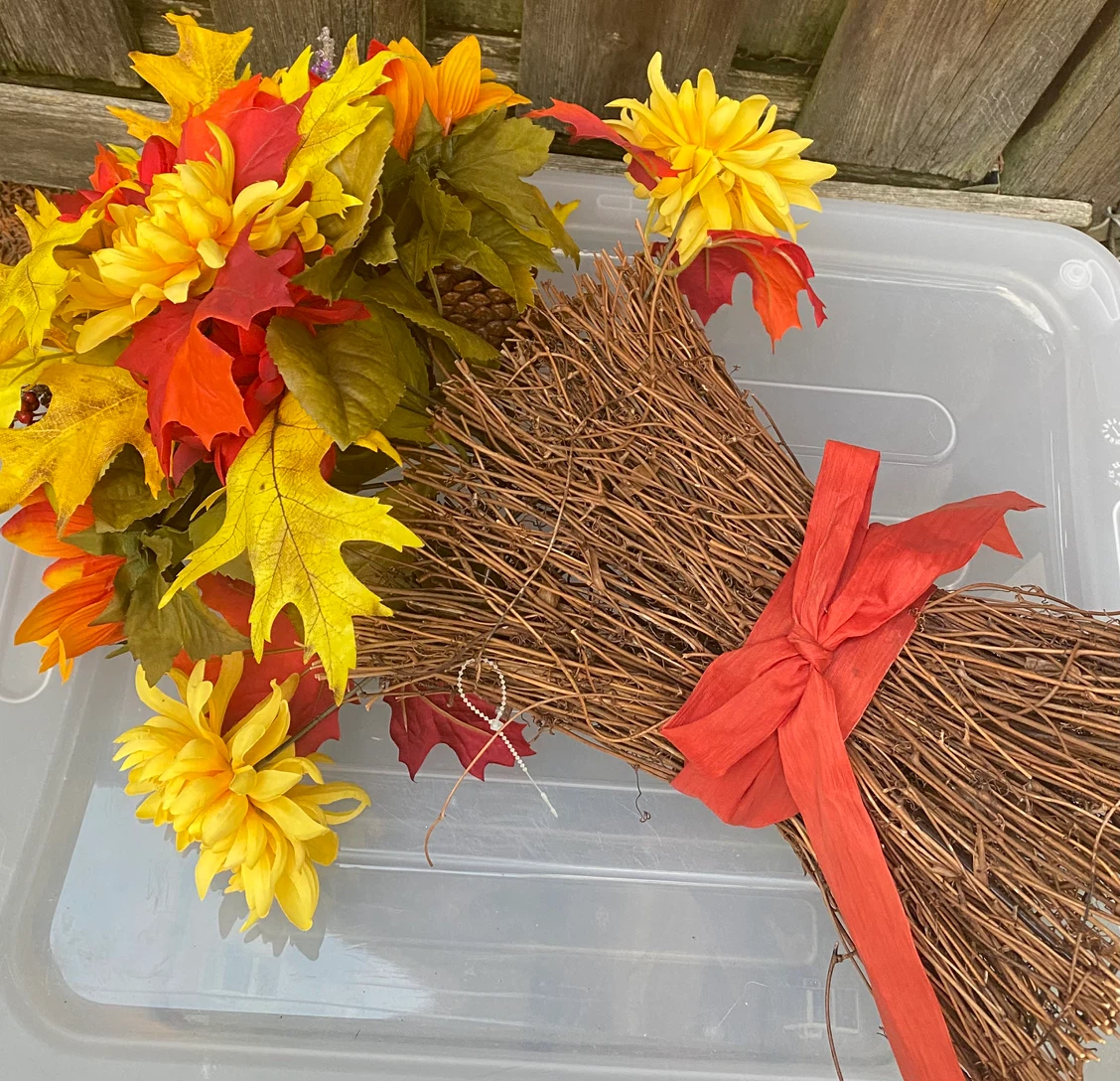 Autumn Floral Arrangement in Twig Basket - photo 2