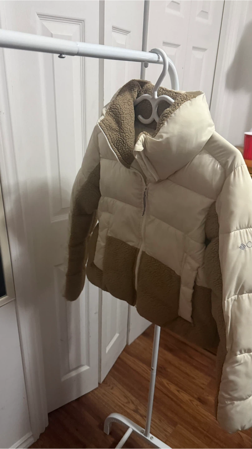 Columbia Puffer Jacket - photo 2