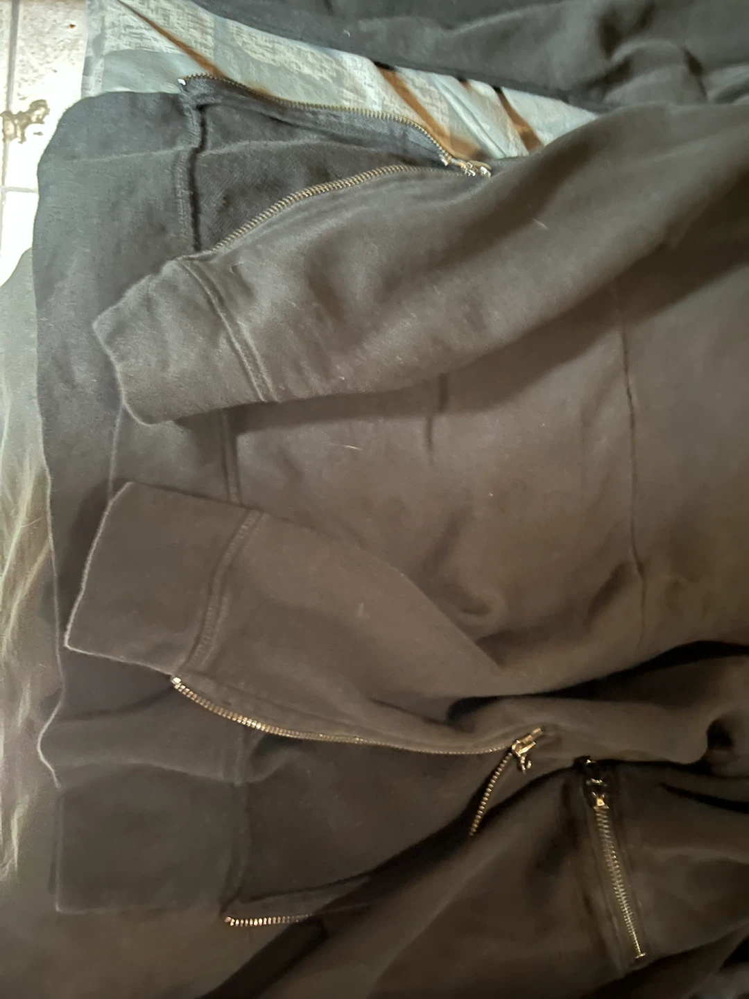 Kowlla Black Crewneck Sweatshirt with Zippers - photo 3
