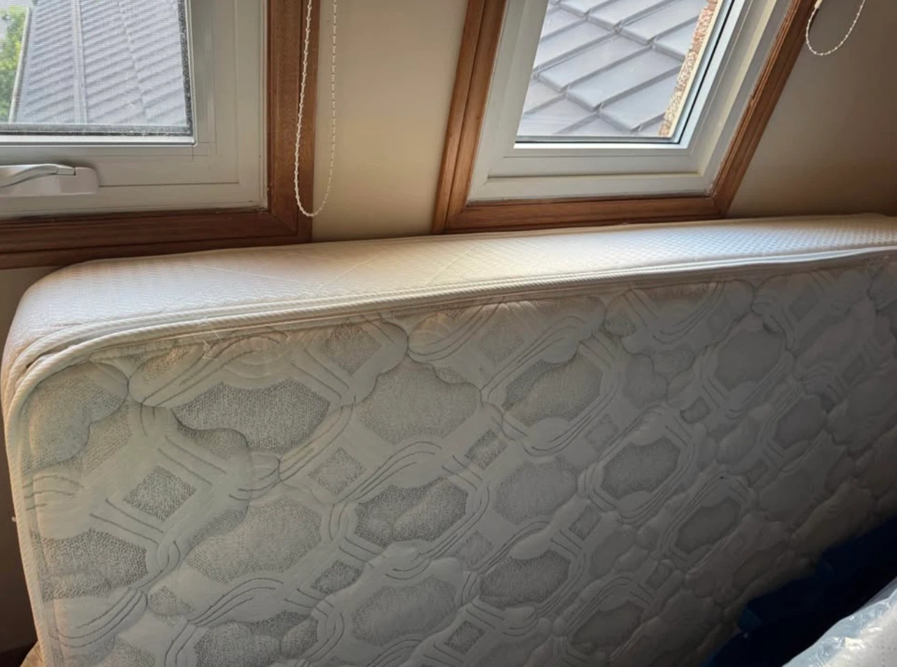 Adjustable Twin Bed Frame and Mattress