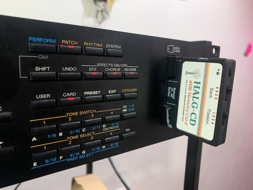 Roland JV-2080 Multi timbral Synthesizer w/ 4MB memory card - photo 3