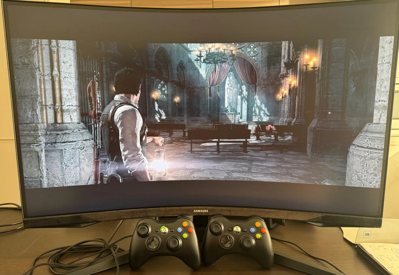 Samsung Odyssey G5 32" Curved Monitor