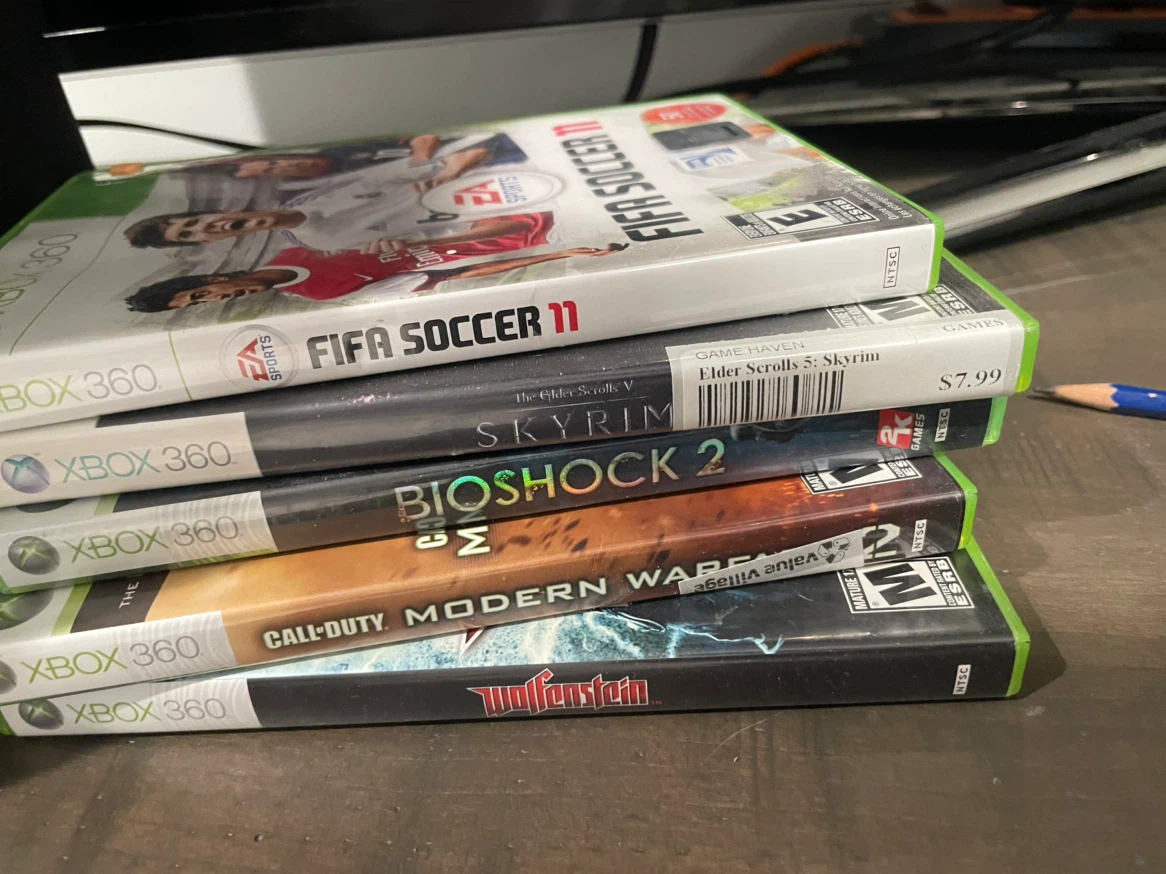 Xbox 360 Console with controller and 5 Games - photo 5