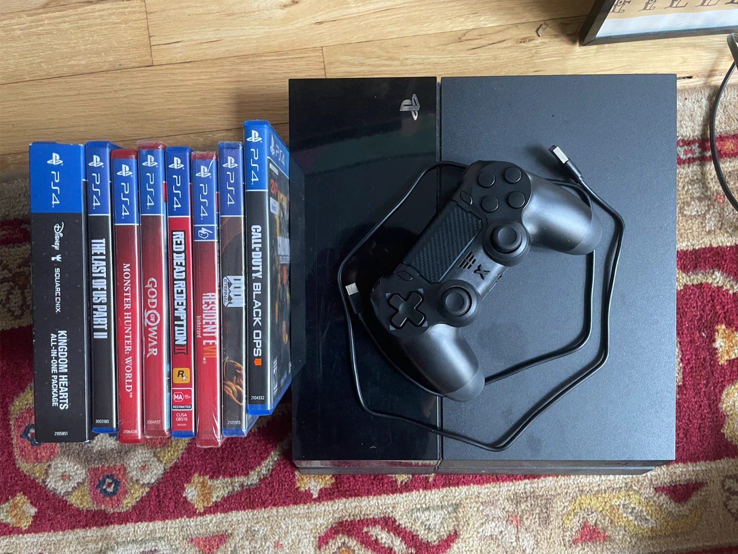 PS4 Console 500GB w/ 8 Games & Controller