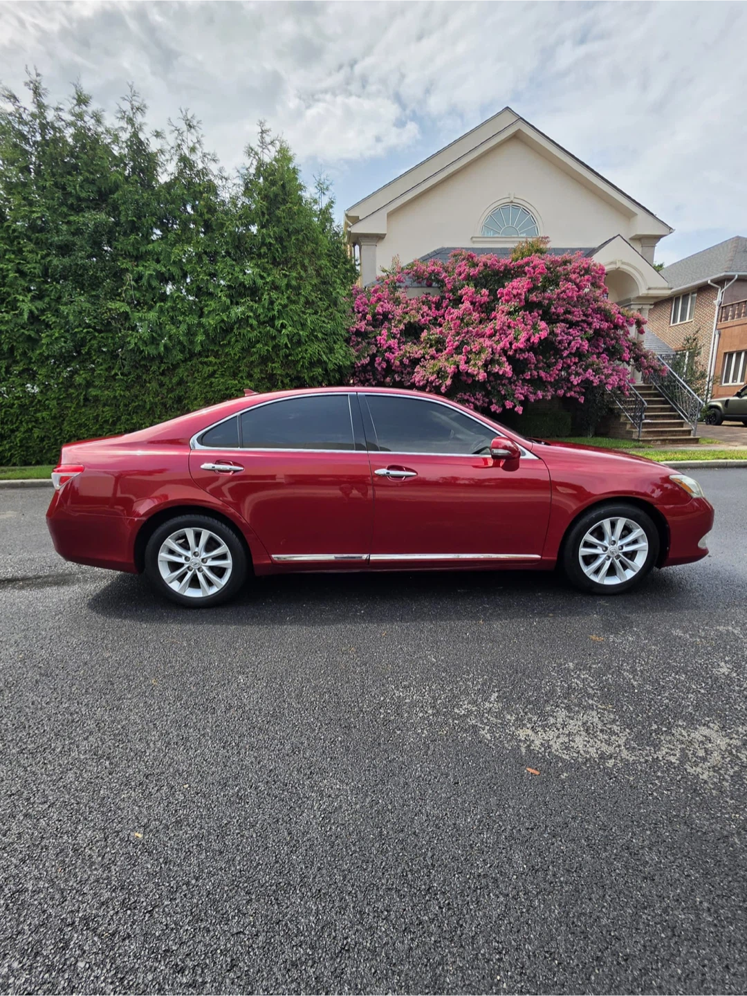 Red Lexus ES 350 Sedan - photo 2