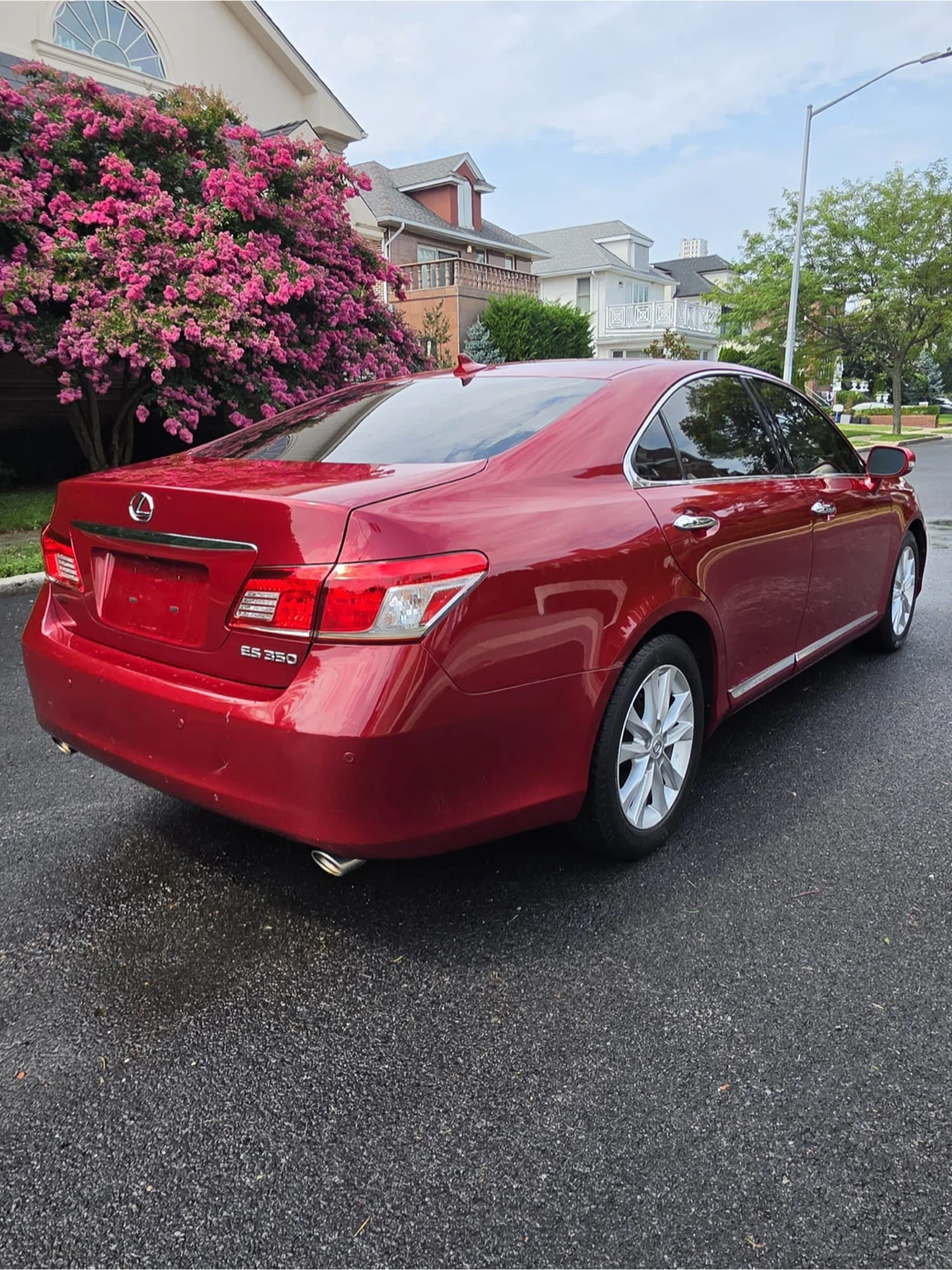 Red Lexus ES 350 Sedan - photo 3