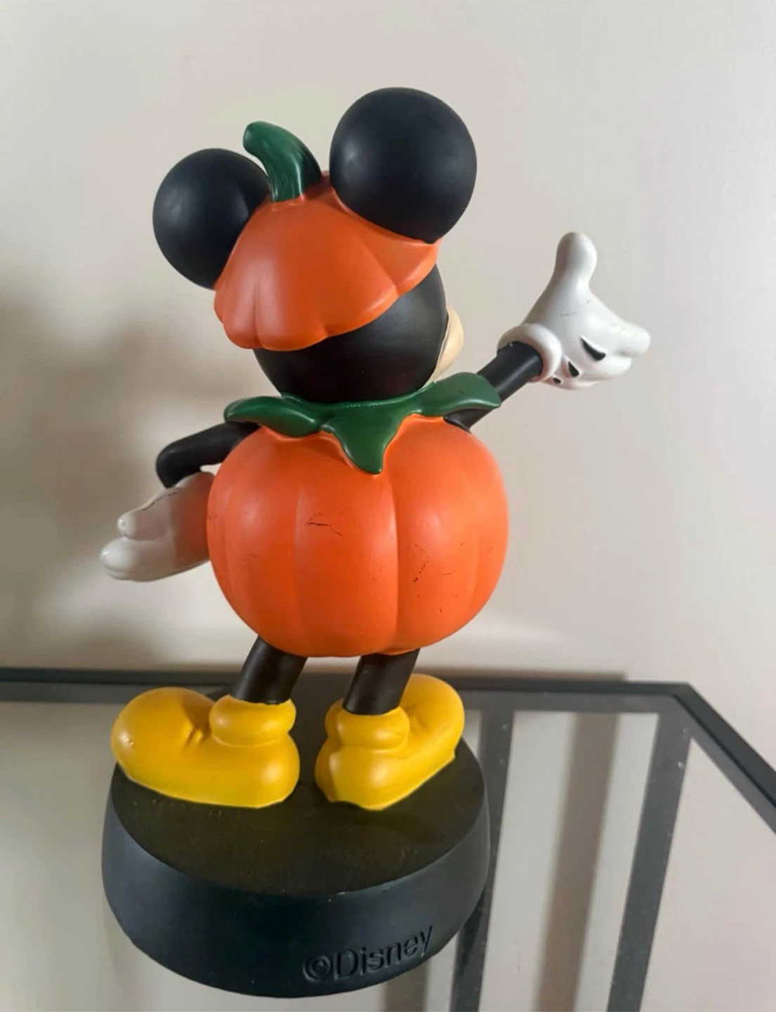 Disney Mickey Mouse Pumpkin Figurine - photo 2