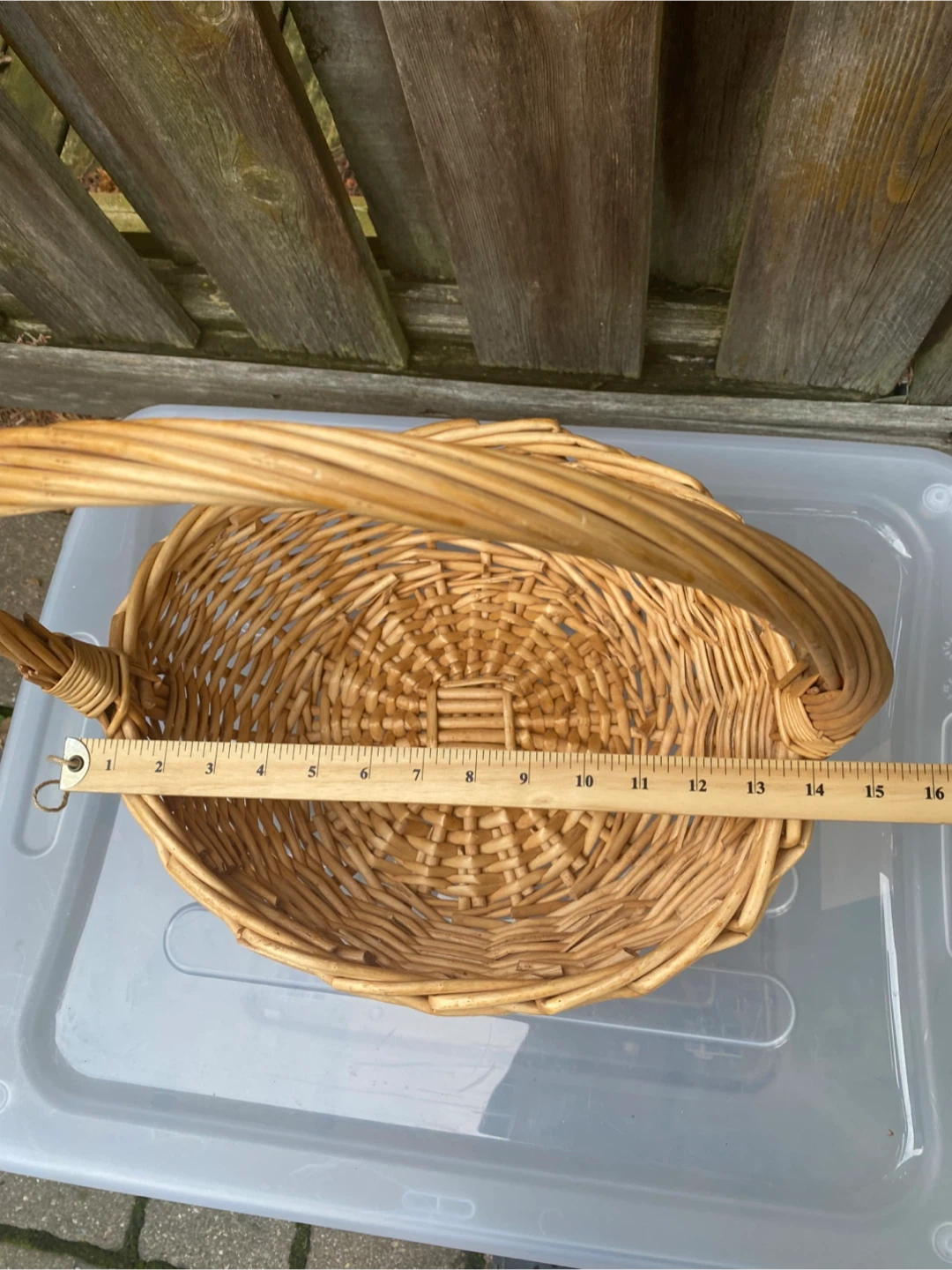 Round Woven Wicker Basket - photo 5