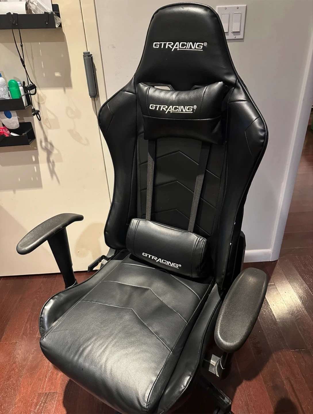 GTRACING Gaming Chair with Adjustable Footrest - photo 2
