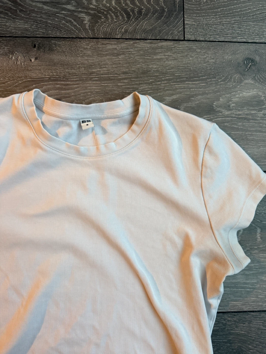 Uniqlo Women's T-Shirt - photo 4