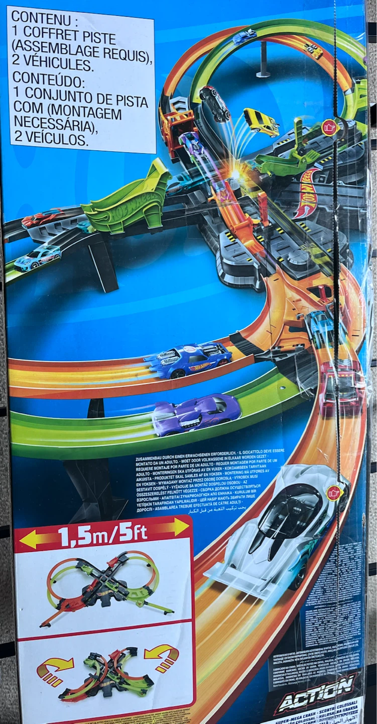 Hot Wheels Colossal Crash Track Set