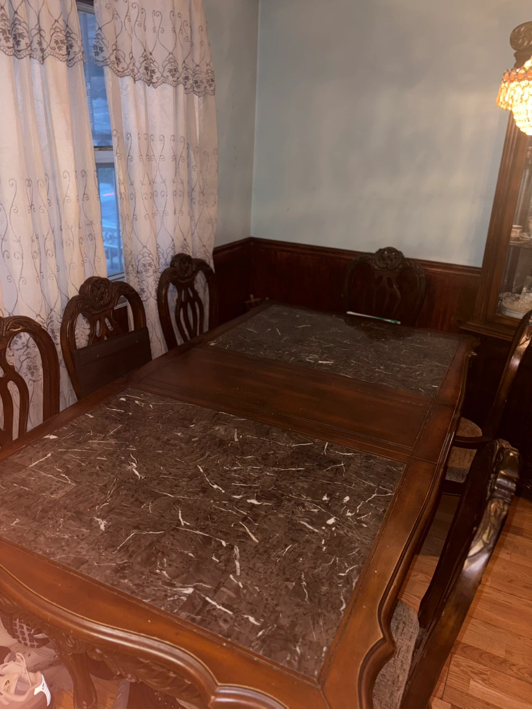 Family Dinning table