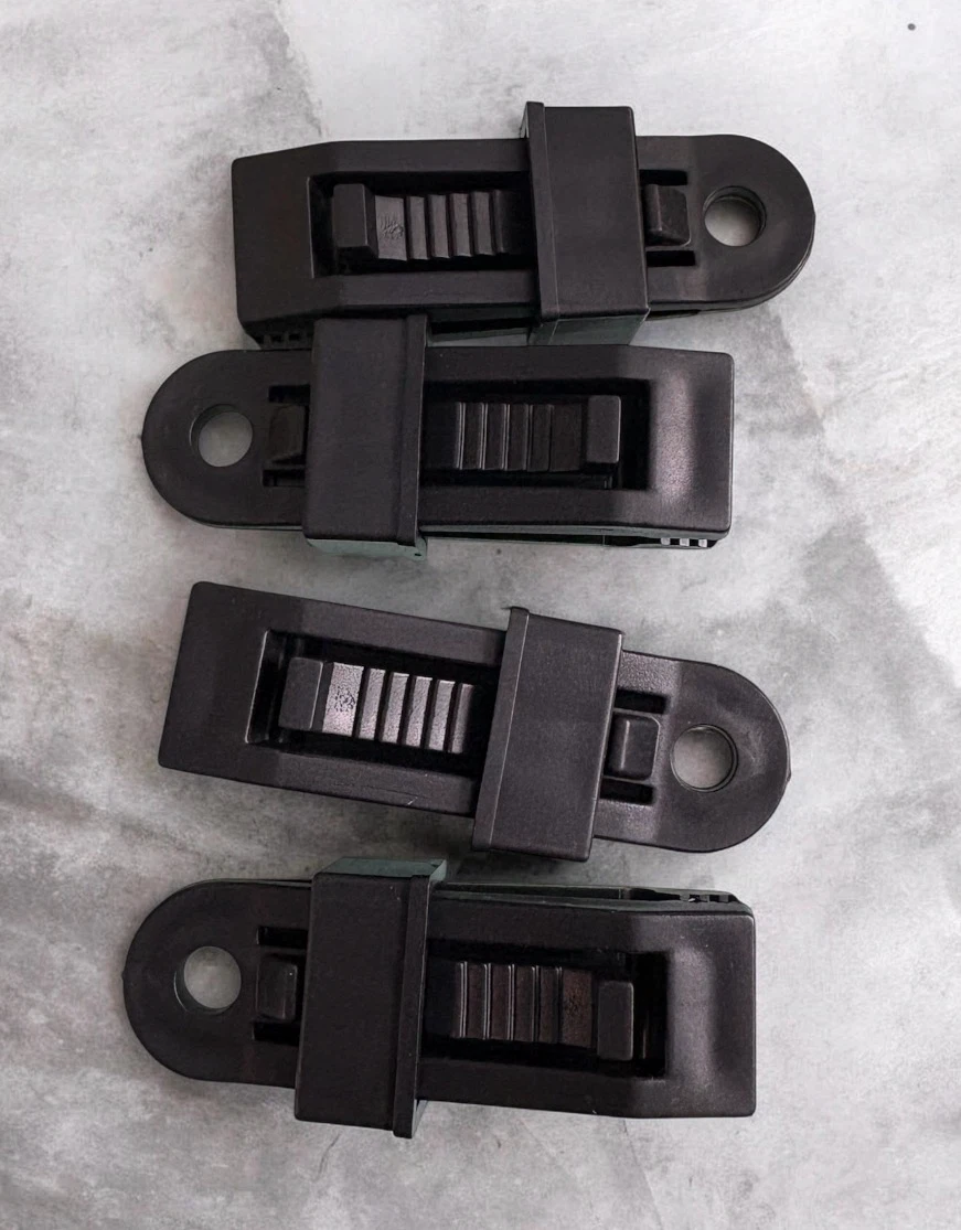Set of 4 Heavy Duty Tarp Clips New - photo 3