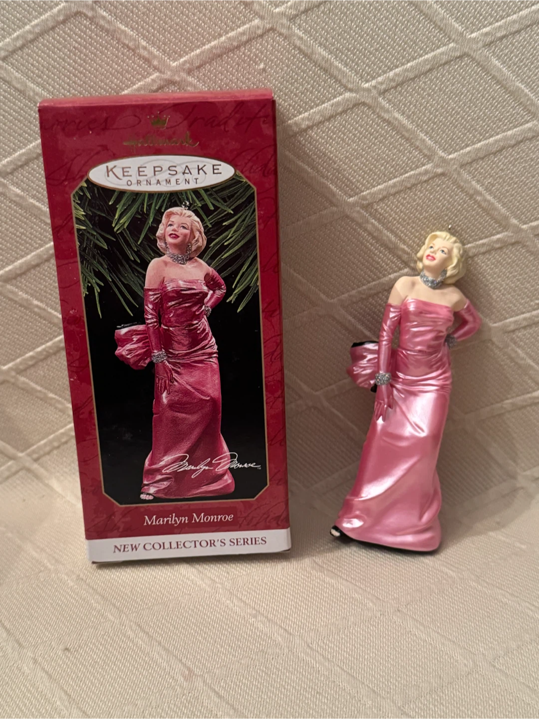 Hallmark Keepsake Marilyn Monroe New Collector's Series Ornament