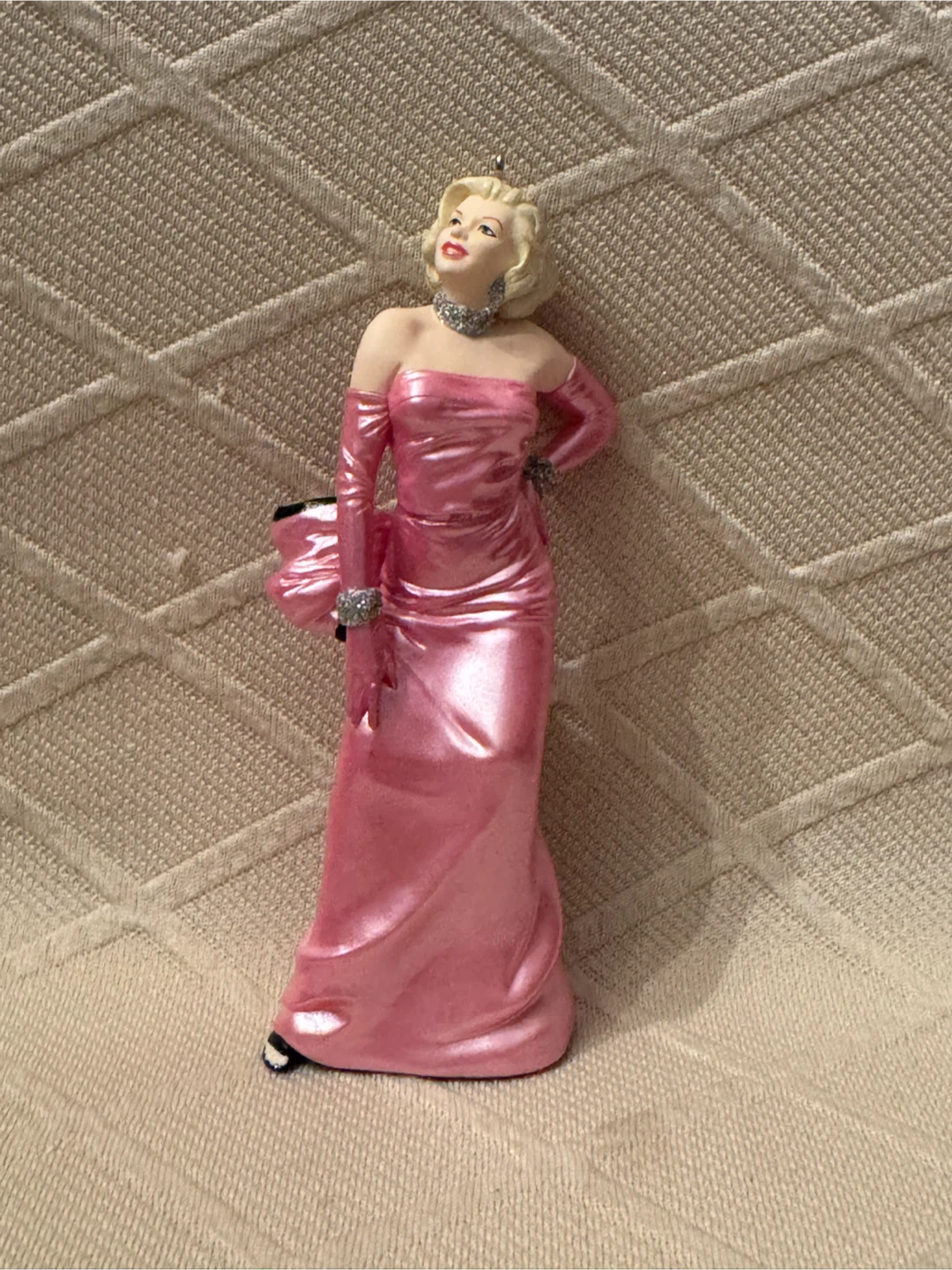 Hallmark Keepsake Marilyn Monroe New Collector's Series Ornament - photo 2