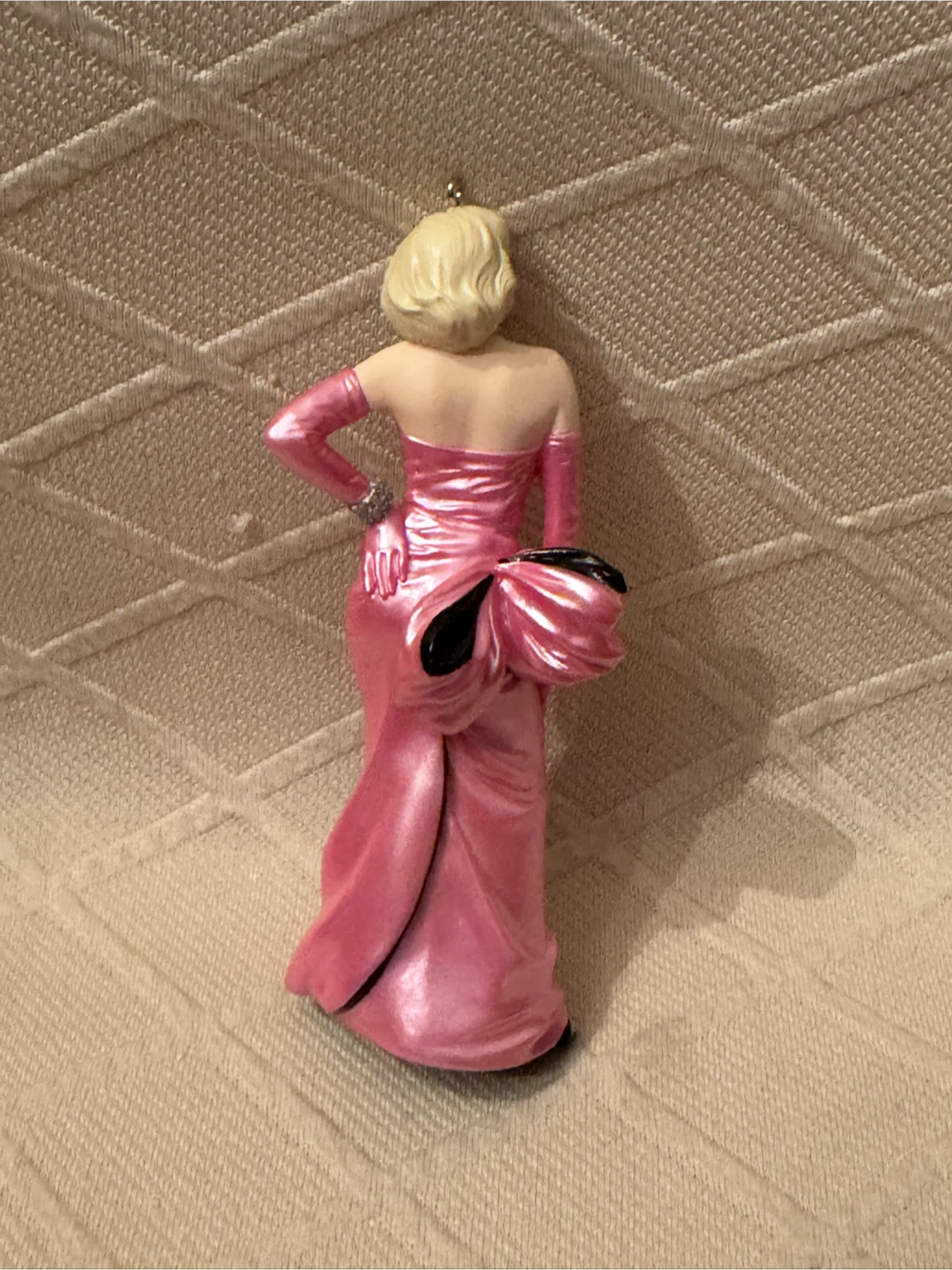 Hallmark Keepsake Marilyn Monroe New Collector's Series Ornament - photo 4