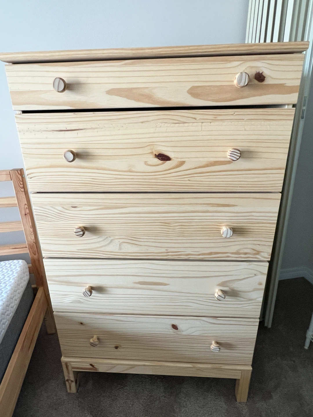 Queen Bed & Dresser - photo 2