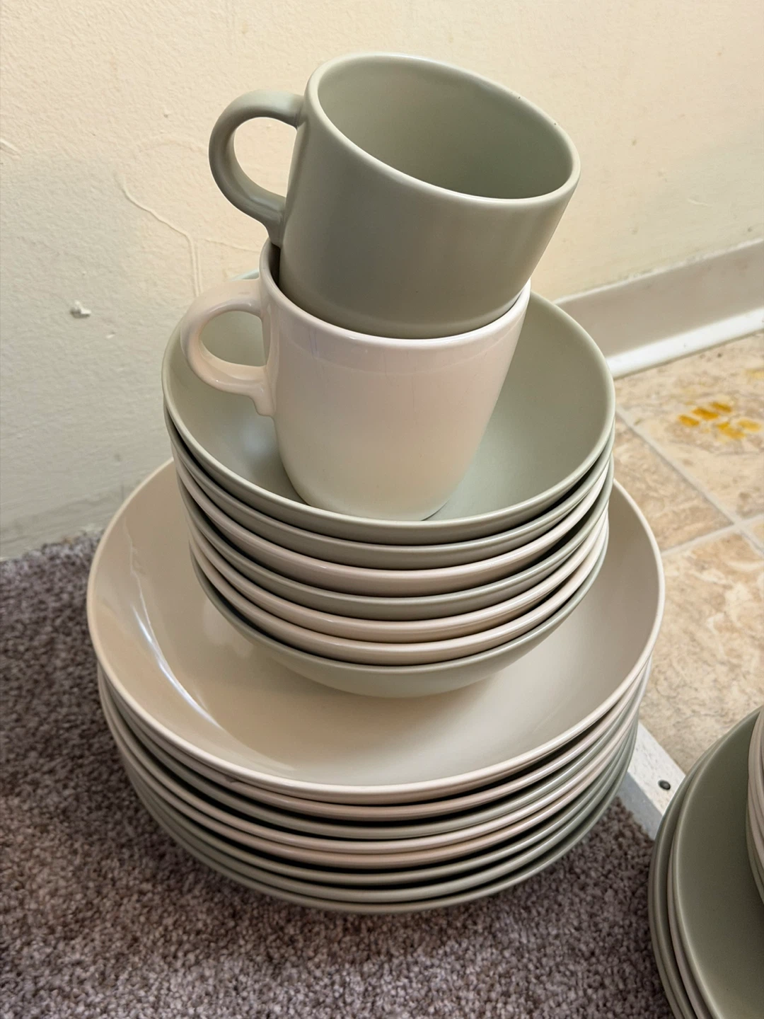 40 PC- IKEA FÄRGKLAR Dinnerware Set