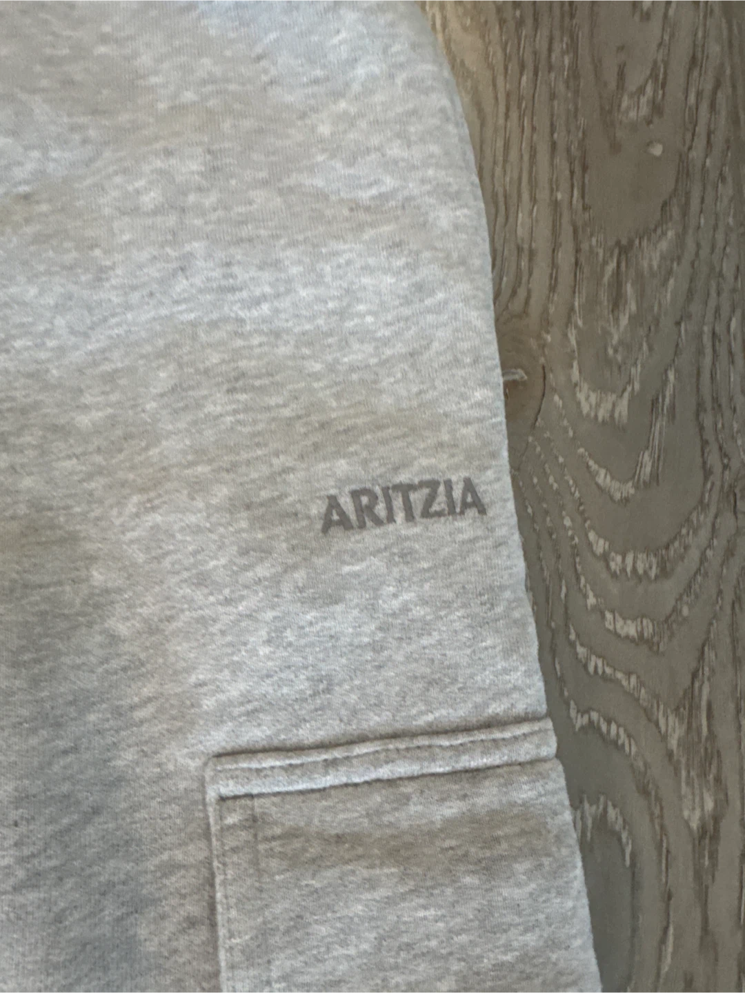 Aritzia Cargo Sweatpants - photo 3